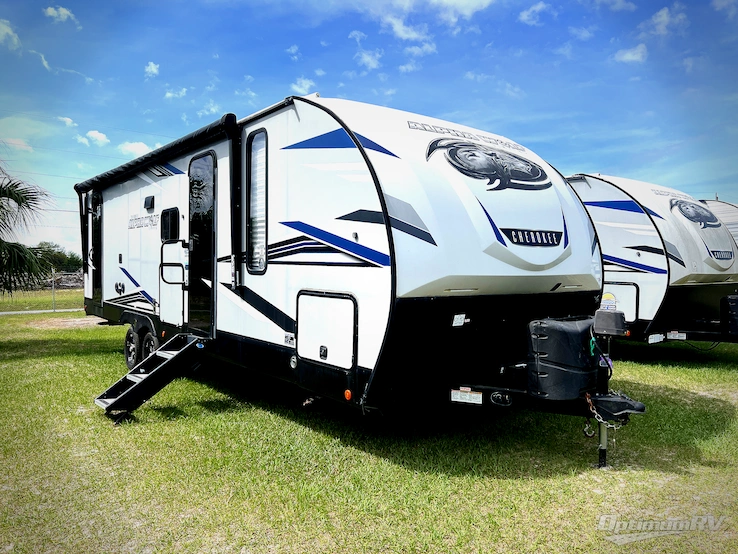 2022 Forest River Cherokee Alpha Wolf 26RB-L RV Photo 1