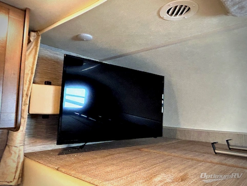2020 Thor Chateau 20AA RV Photo 4
