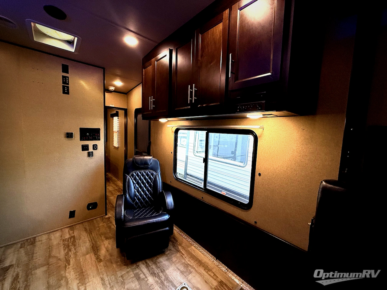 2017 Forest River XLR Nitro 23KW Photo 6