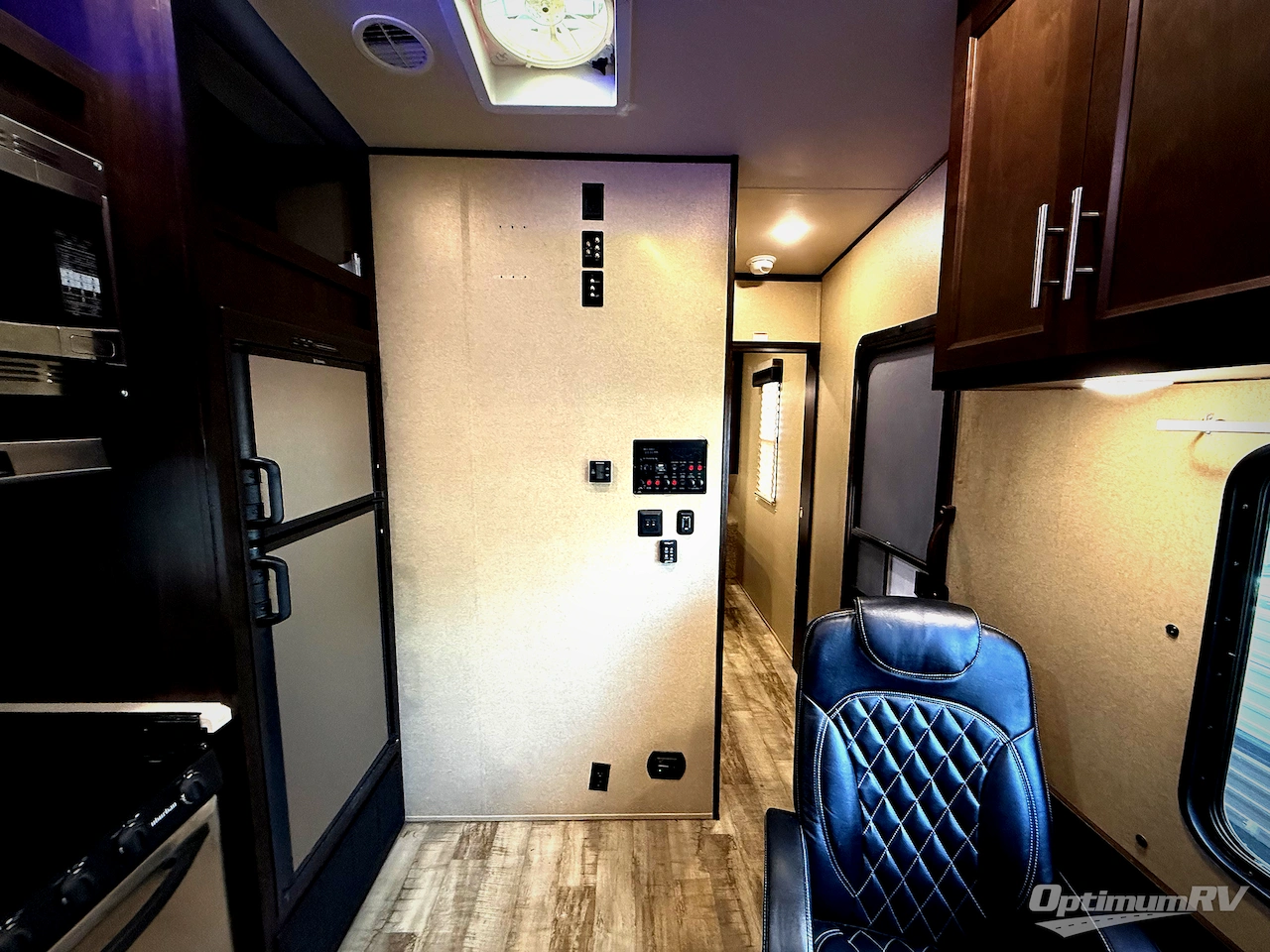 2017 Forest River XLR Nitro 23KW Photo 10