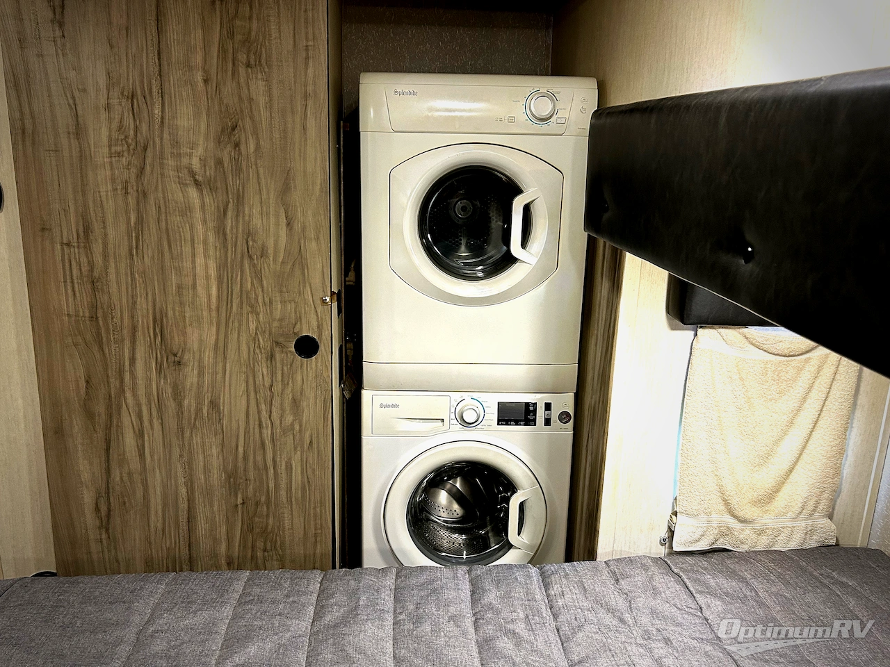 2022 Forest River Cherokee Arctic Wolf Suite 3550 Photo 11