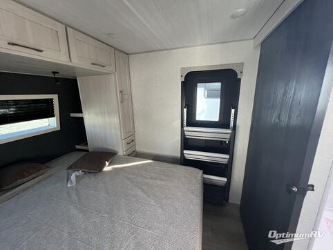 2025 Forest River Grand Surveyor 253RLS RV Photo 4