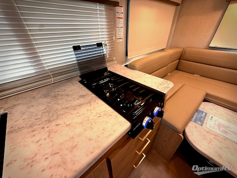 2026 Thor Chateau 19Z RV Photo 4