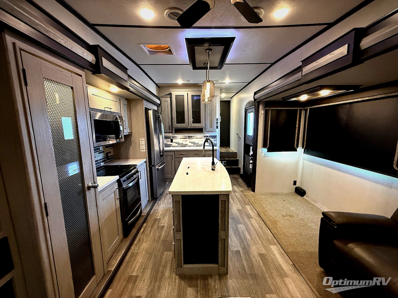 2021 Keystone Montana High Country 331RL Photo 5