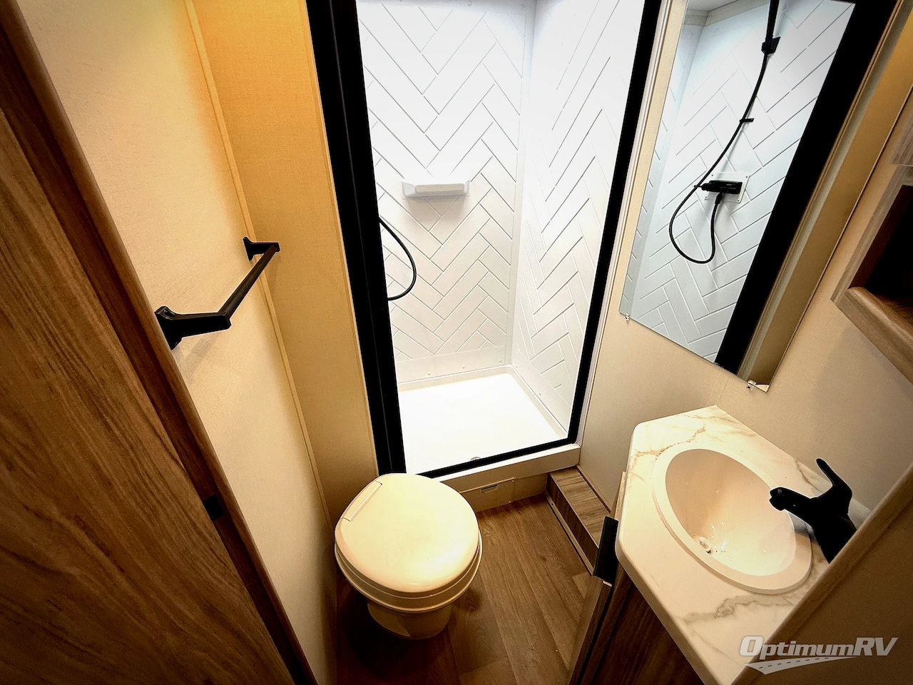2026 Winnebago Access 18DBH Photo 15