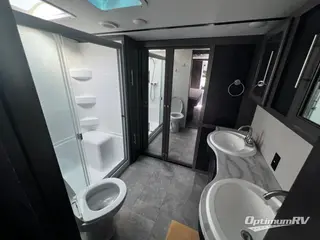 2018 CrossRoads Cruiser CR3451FB RV Photo 4