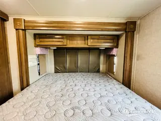 2018 Forest River Georgetown 5 Series 31R5 RV Photo 4