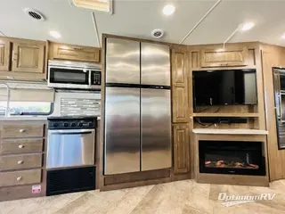 2020 Forest River Georgetown 5 Series 31L5 RV Photo 3