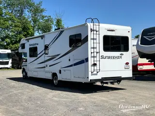 2022 Forest River Sunseeker LE 3250DSLE Ford RV Photo 3