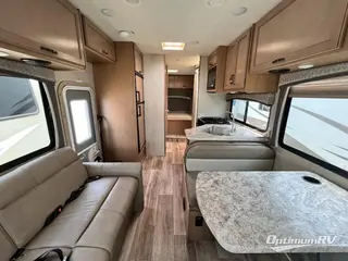 2021 Thor Four Winds 28A RV Photo 3