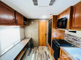 2016 Starcraft Autumn Ridge M-235FB RV Photo 2
