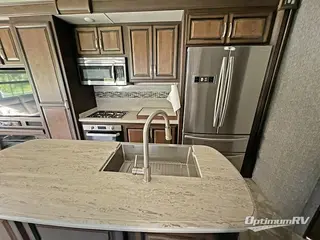 2020 Heartland Landmark 365 365 RV Photo 3