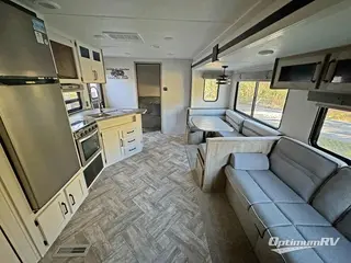 2022 Palomino Puma 28BHSS2 RV Photo 3