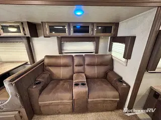 2018 Forest River Rockwood Ultra Lite 2906WS RV Photo 2