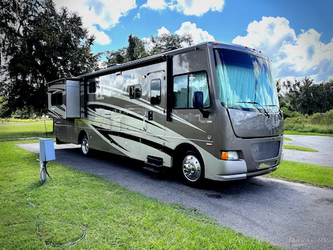 Used 2014 Itasca Sunstar 35F Featured Photo