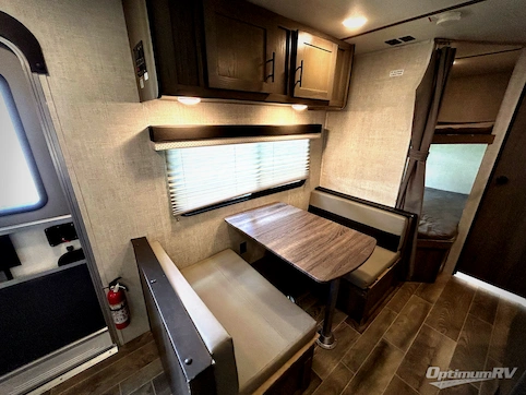 2022 Gulf Stream Kingsport Ultra Lite 248BH RV Photo 3