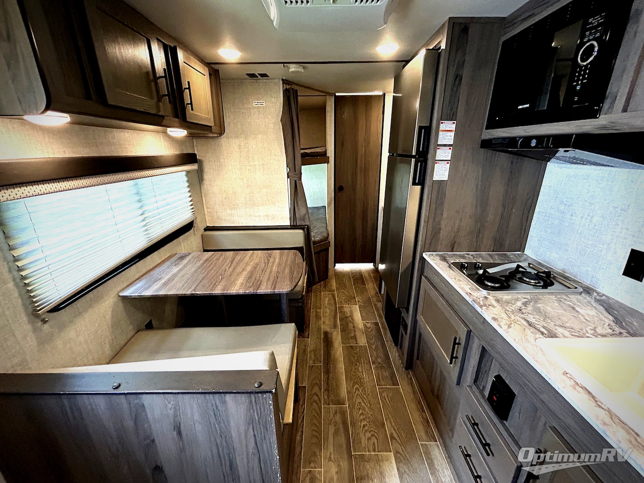 2022 Gulf Stream Kingsport Ultra Lite 248BH Photo 4