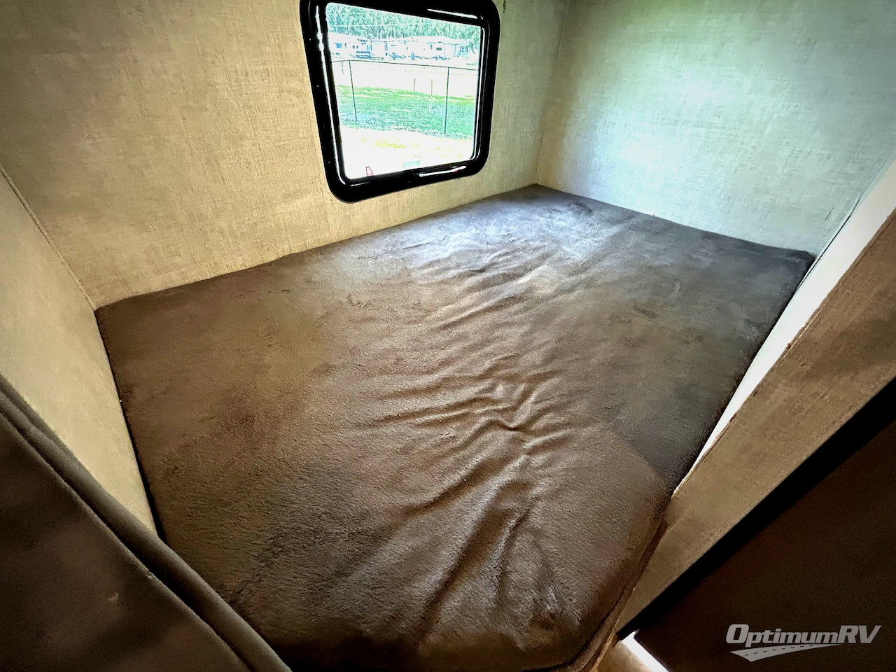 2022 Gulf Stream Kingsport Ultra Lite 248BH Photo 13
