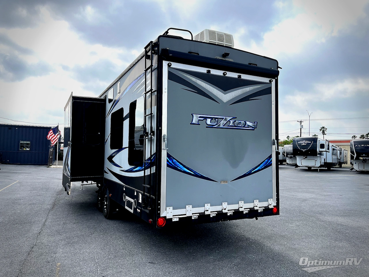 2016 Keystone Fuzion 345 Photo 4