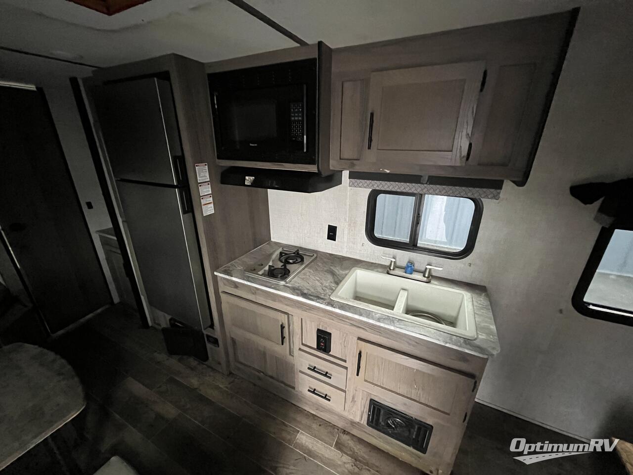 2022 Gulf Stream Kingsport Ultra Lite 264BH Photo 7