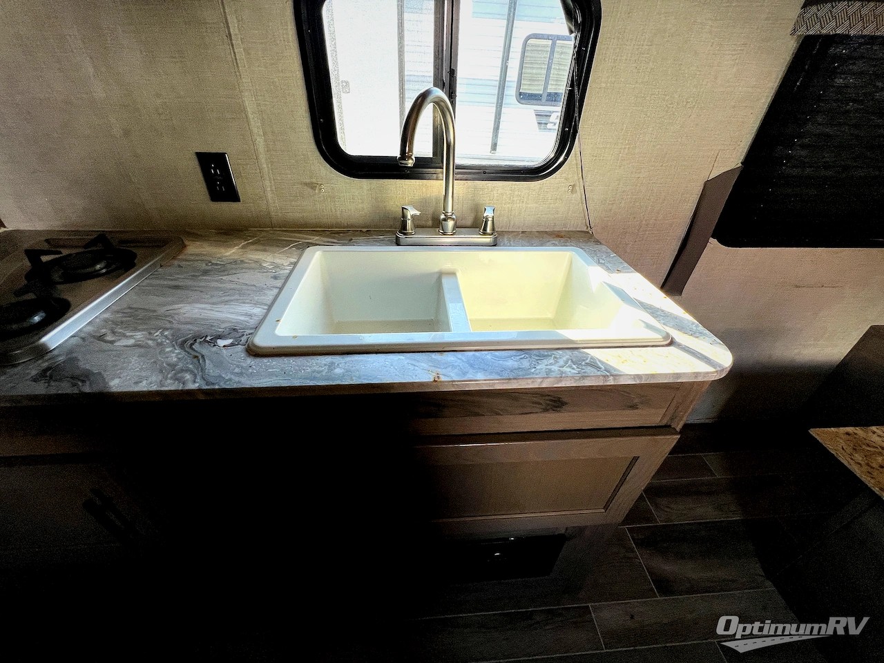 2022 Gulf Stream Kingsport 248BH Photo 12