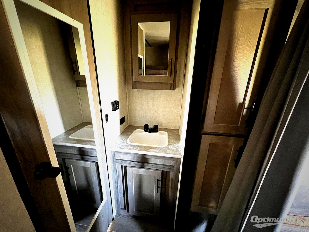 2022 Gulf Stream Kingsport 248BH Photo 18