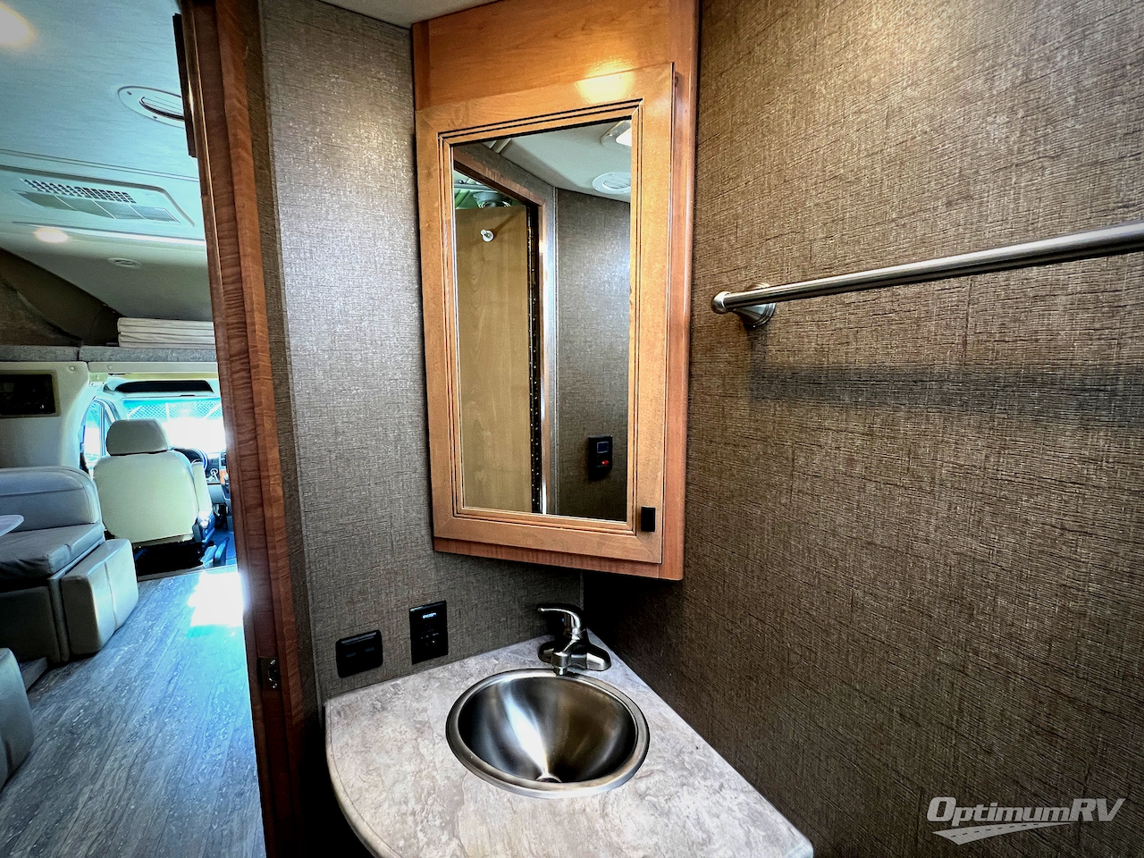 2019 Thor Citation Sprinter 24SS Photo 20
