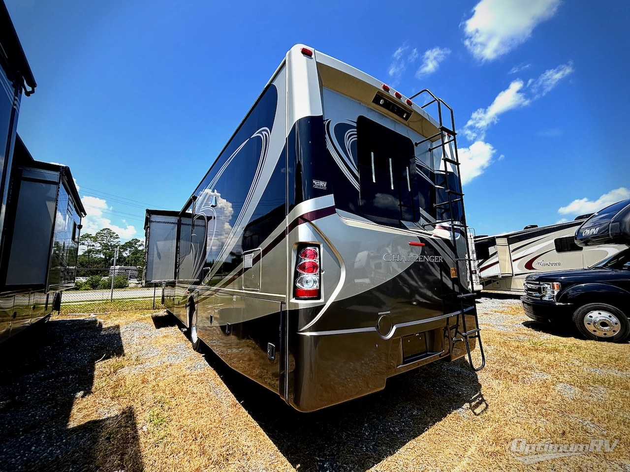 2014 Thor Challenger 37GT Photo 2