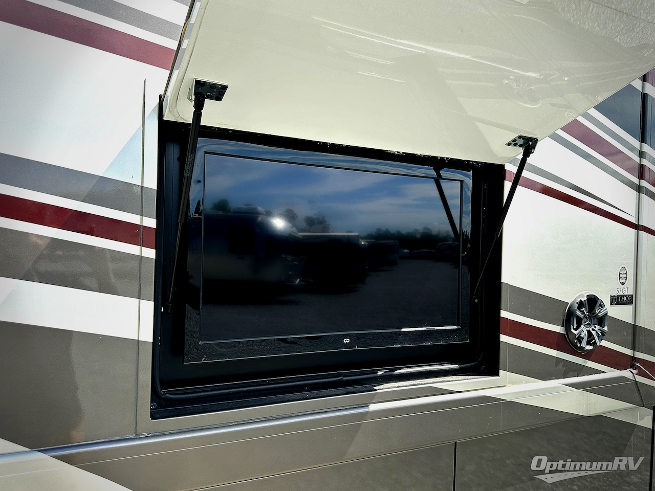 2014 Thor Challenger 37GT Photo 24