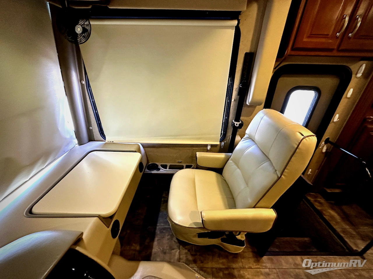 2014 Thor Challenger 37GT Photo 5