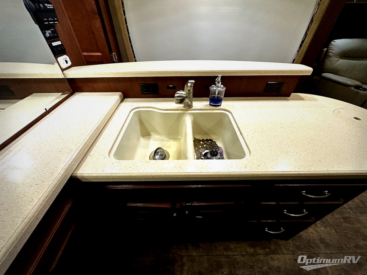 2014 Thor Challenger 37GT Photo 15