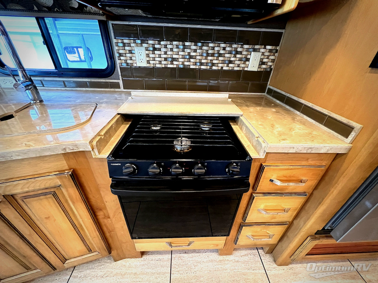 2018 Tiffin Allegro 36 LA Photo 14