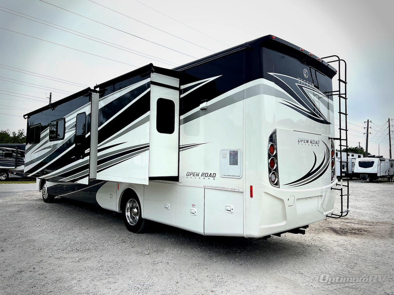 2018 Tiffin Allegro 36 LA Photo 3