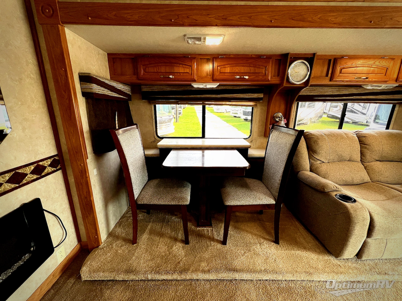 2004 Georgie Boy Pursuit 3500DS Photo 10