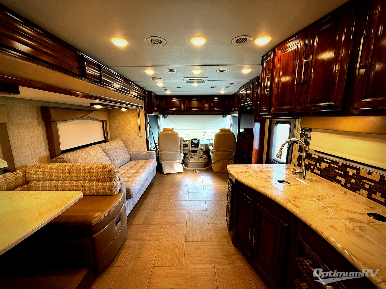 2018 Coachmen Mirada Select 37TB Photo 5