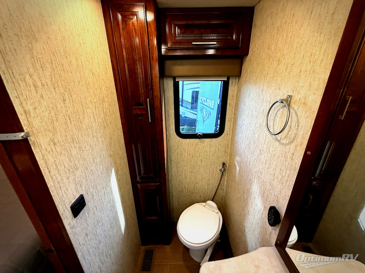 2018 Coachmen Mirada Select 37TB Photo 20