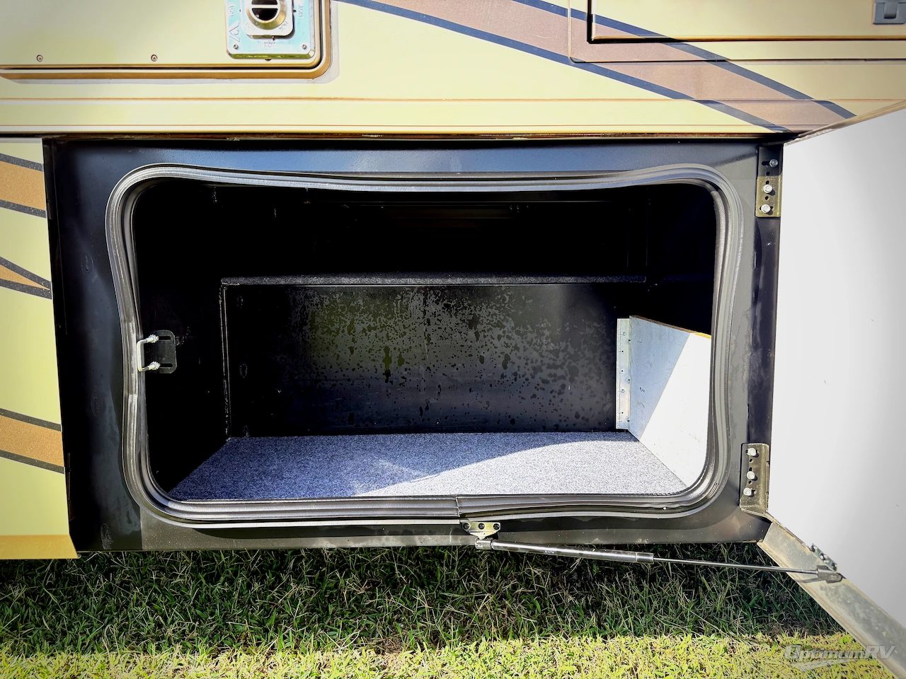 2018 Coachmen Mirada Select 37TB Photo 23