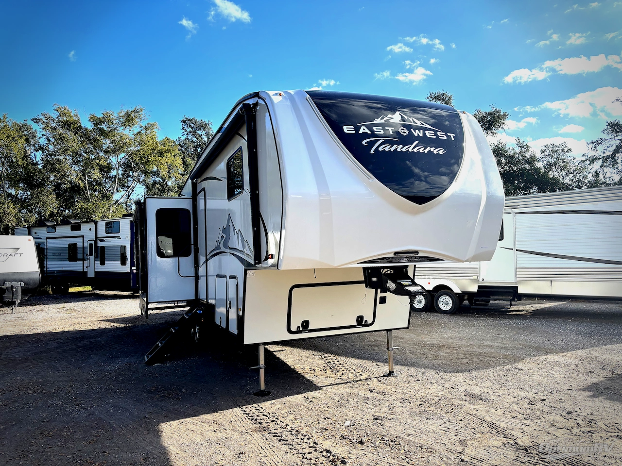 2022 East To West Tandara 286RL-OK Photo 1