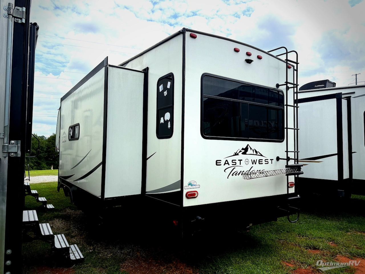 2022 East To West Tandara 285RL Photo 3