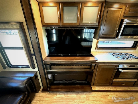 2018 Grand Design Solitude 310GK RV Photo 2