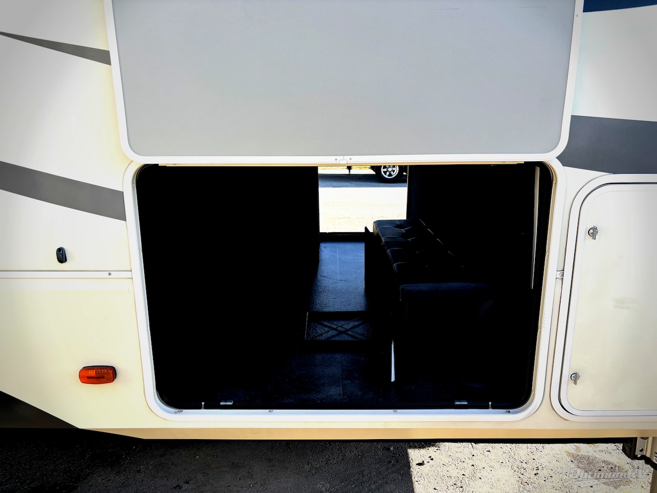 2018 Grand Design Solitude 310GK Photo 15
