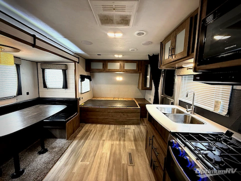 2021 Heartland Pioneer RG28 RV Photo 2