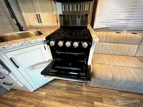 2022 Thor FREEDOM ELITE 27FE RV Photo 4