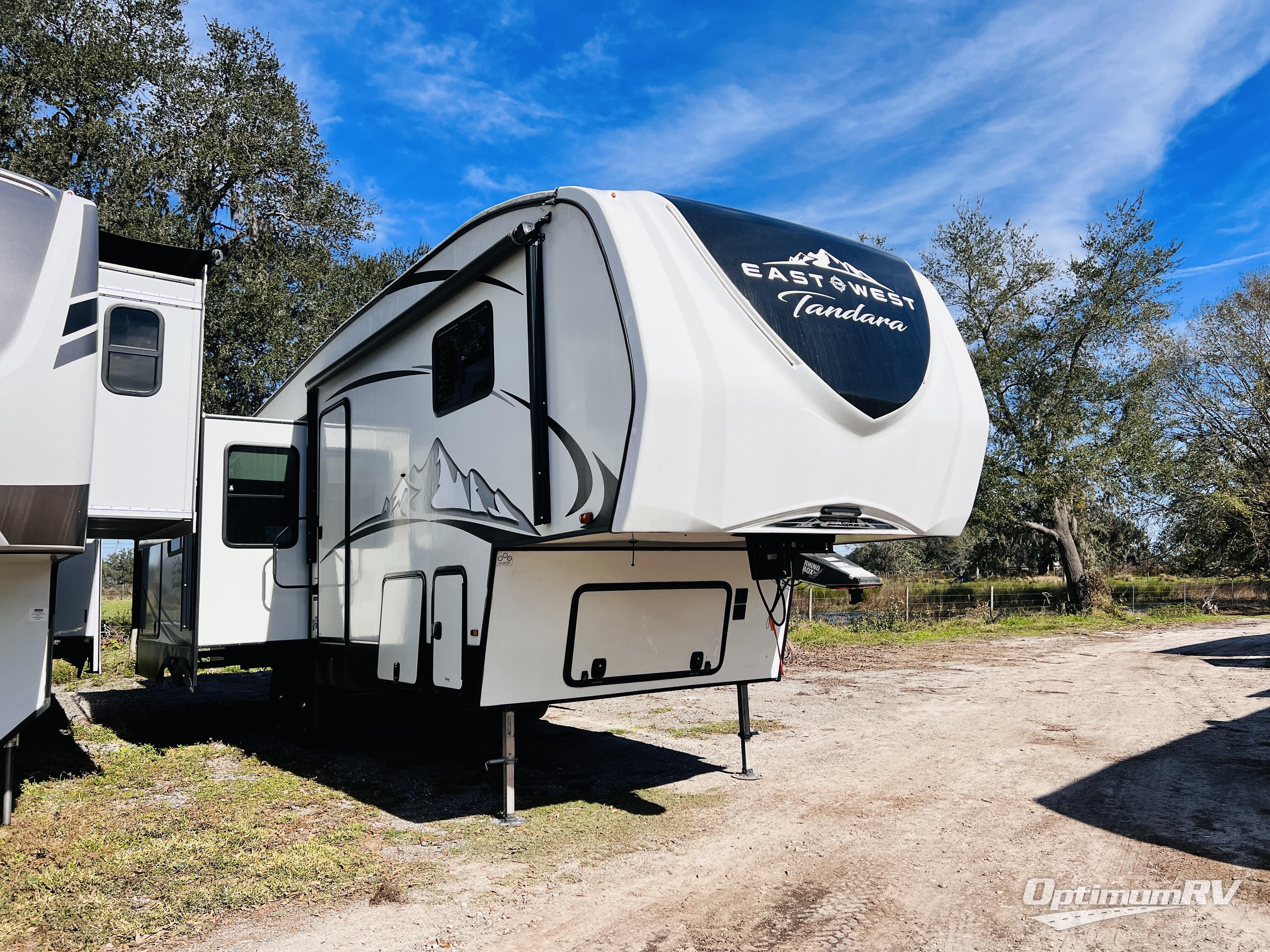 【値下げ】フォルツァ　SI  走行8千キロ　ディーラー購入　現金　ok SOLD! - Used 2022 East To West Tandara 286RL-OK Fifth Wheel at