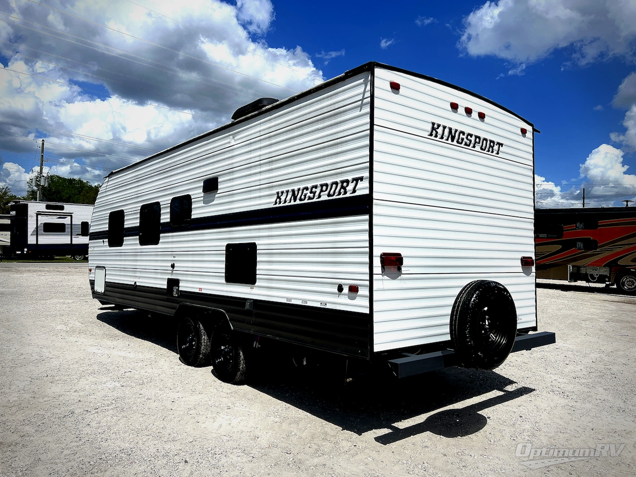 2022 Gulf Stream Kingsport Ultra Lite 241RB Photo 2