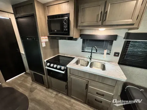 2022 Jayco Jay Flight SLX 264BH RV Photo 3