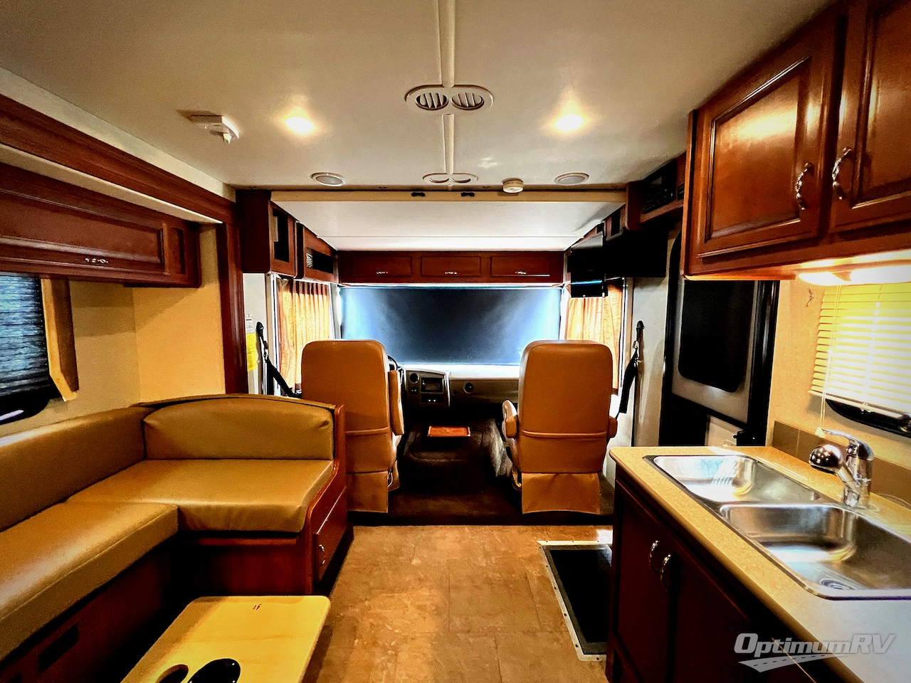 2016 Fleetwood Storm 28MS Photo 5