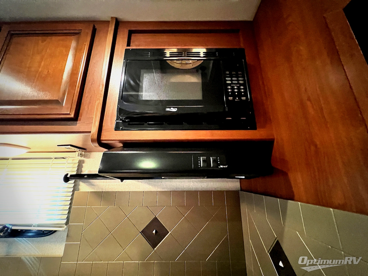 2016 Fleetwood Storm 28MS Photo 14