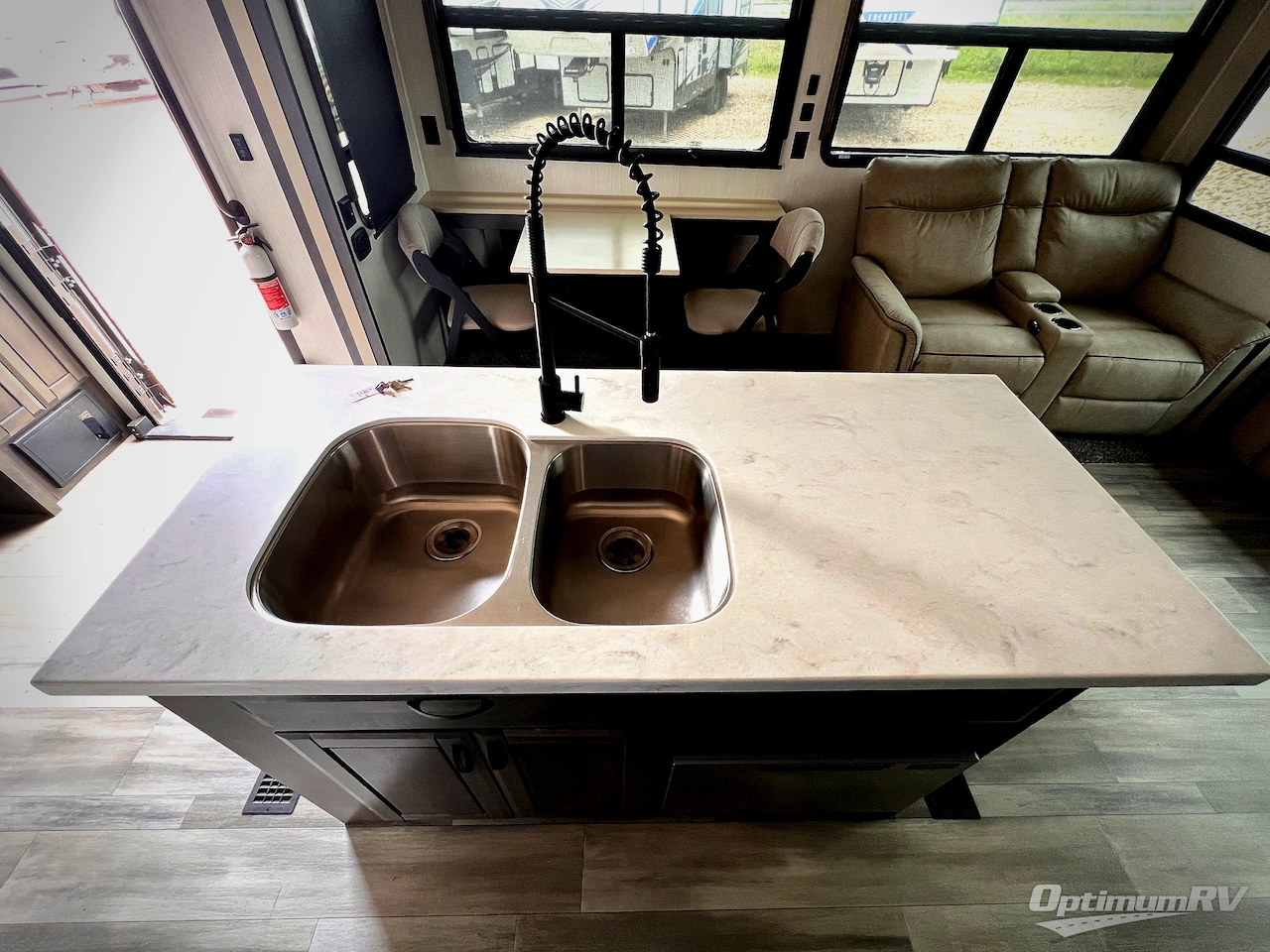 2022 Forest River Cedar Creek Champagne Edition 38EBS Photo 7