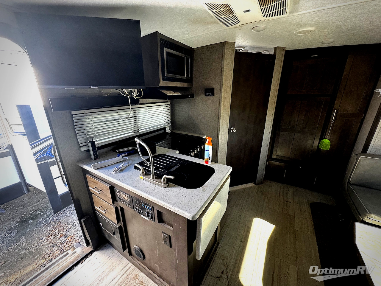 2020 Forest River Rockwood Mini Lite 2104S Photo 4